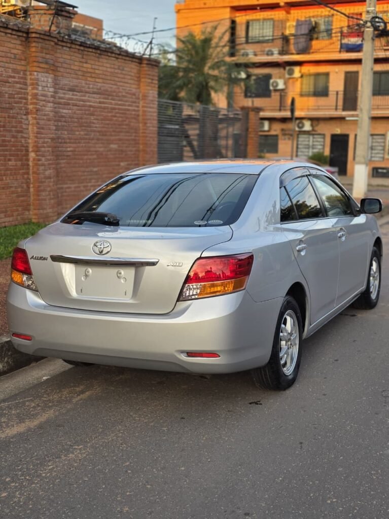 Foto 7 de 12 — Toyota New Allion